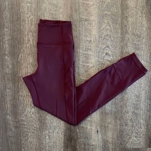 LULULEMON IN MOVEMENT LEGGINGS. Size 4